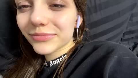 Alice online show from November 23, 2025, 2:22 am