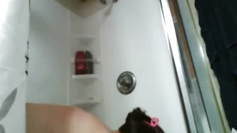 Snapshot of ali_tayler chatting on October 23, 2025, 10:19 pm ali_tayler online show from October 23, 2025, 10:19 pm