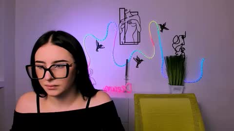 Snapshot of alia_skay chatting on December 20, 2025, 7:21 pm alia skay online show from December 20, 2025, 7:21 pm