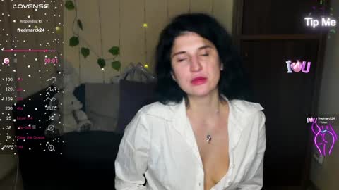 Snapshot of alianna_solo_kiss chatting on January 13, 2025, 3:47 pm Alianna online show from January 13, 2025, 3:47 pm