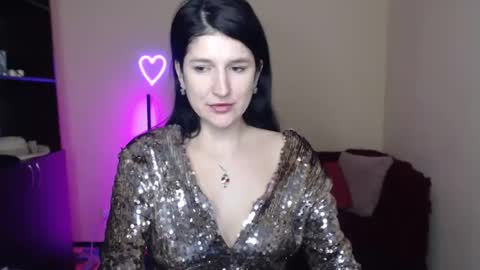 Snapshot of alianna_solo_kiss chatting on February 19, 2025, 6:33 am Alianna online show from February 19, 2025, 6:33 am