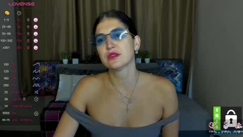 Snapshot of alianna_solo_kiss chatting on September 23, 2025, 5:32 am Alianna online show from September 23, 2025, 5:32 am