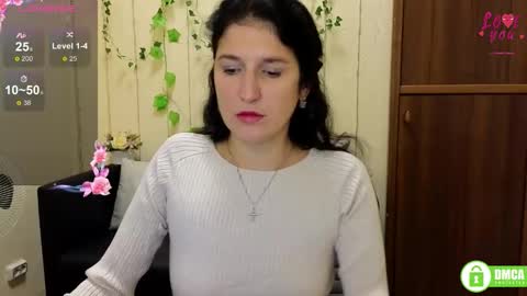 Snapshot of alianna_solo_kiss chatting on October 2, 2025, 11:28 am Alianna online show from October 2, 2025, 11:28 am