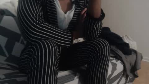 Snapshot of aliasallday chatting on February 20, 2025, 2:29 am Alias online show from February 20, 2025, 2:29 am