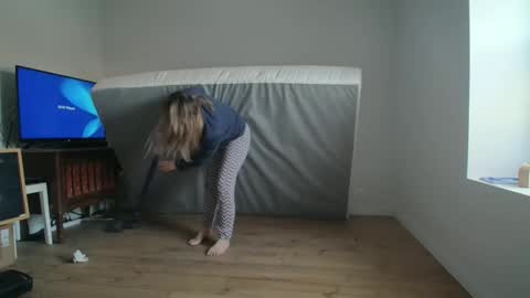 Alice online show from February 19, 2025, 7:28 am