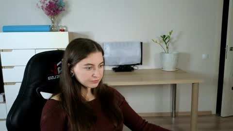 Alice online show from October 15, 2025, 8:31 pm