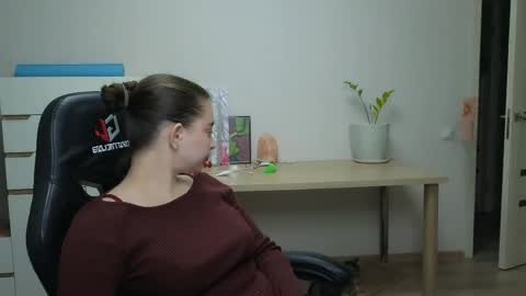 Alice online show from April 16, 2026, 9:39 pm