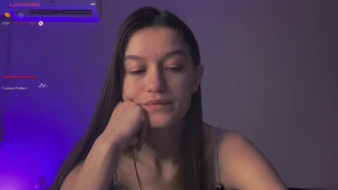 Snapshot of alice__grace_ chatting on February 19, 2025, 4:00 pm your Alice online show from February 19, 2025, 4:00 pm