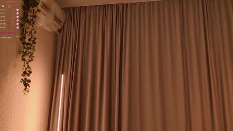 Snapshot of alice__grace_ chatting on March 9, 2026, 10:47 pm your Alice online show from March 9, 2026, 10:47 pm