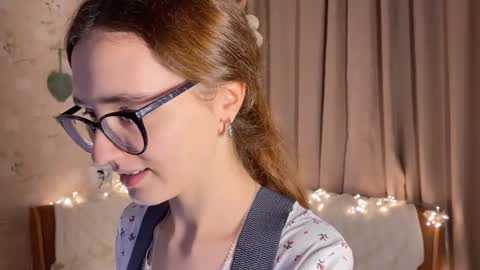 Hey Im Alice  online show from November 15, 2025, 10:37 pm