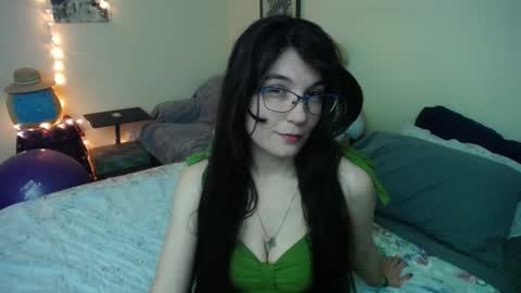 Snapshot of alice_asks chatting on November 23, 2025, 4:56 am Alice Asks online show from November 23, 2025, 4:56 am