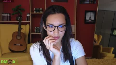 Snapshot of alice_bane chatting on December 19, 2024, 4:35 pm A R Y A  T I A online show from December 19, 2024, 4:35 pm