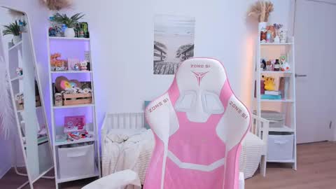 Snapshot of alice_forfun chatting on March 7, 2025, 9:51 am Alichery online show from March 7, 2025, 9:51 am