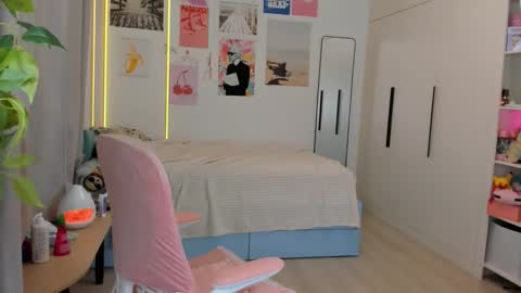 Alichery online show from March 26, 2026, 3:12 am