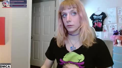 Snapshot of alice_hatchette chatting on February 8, 2026, 6:22 pm Alice Hatchette online show from February 8, 2026, 6:22 pm