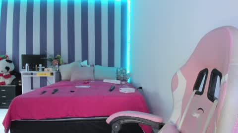 Snapshot of alice_jonson chatting on December 20, 2024, 5:18 pm Maria Join free Telegram and suscribe my OF online show from December 20, 2024, 5:18 pm