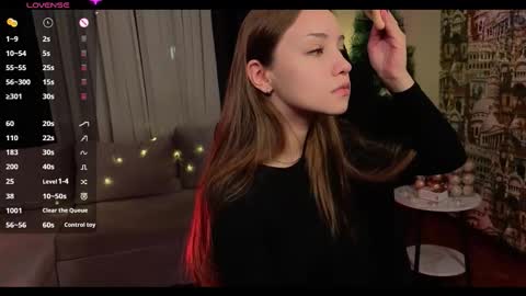 Snapshot of alice_loft chatting on December 18, 2025, 2:28 am Alice online show from December 18, 2025, 2:28 am