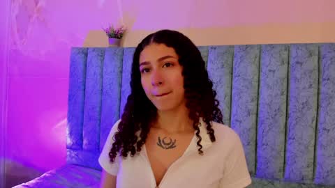 Snapshot of alice_martinez_ chatting on December 4, 2024, 4:21 am alice and amber online show from December 4, 2024, 4:21 am