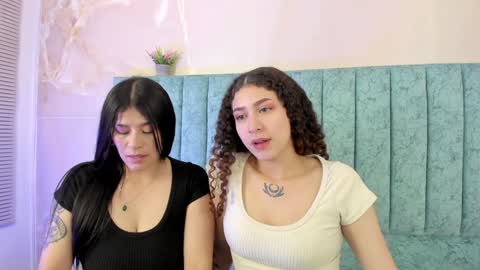 Snapshot of alice_martinez_ chatting on January 15, 2025, 8:09 am alice and amber online show from January 15, 2025, 8:09 am