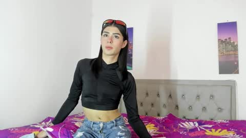 Snapshot of alice_oceans chatting on December 31, 2024, 5:55 am Alice Oceans.  online show from December 31, 2024, 5:55 am