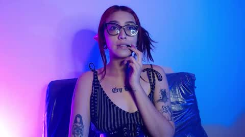 Snapshot of alice_phantom chatting on January 16, 2026, 2:59 am online show from January 16, 2026, 2:59 am