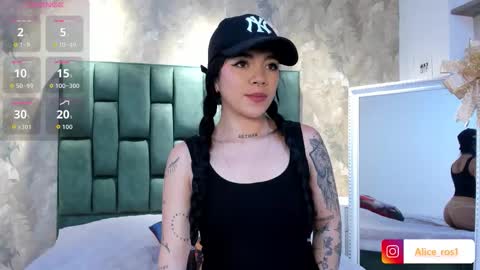 Snapshot of alice_rose5 chatting on November 28, 2025, 3:20 am Alice online show from November 28, 2025, 3:20 am