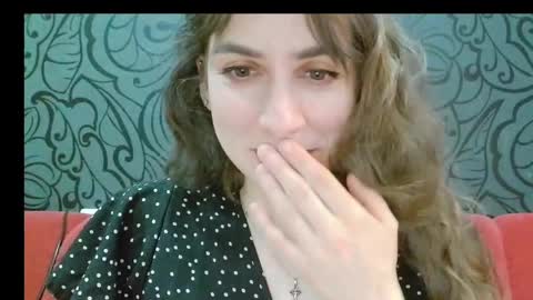 Snapshot of alice_sincere chatting on April 21, 2026, 9:17 pm Alice Love you all online show from April 21, 2026, 9:17 pm
