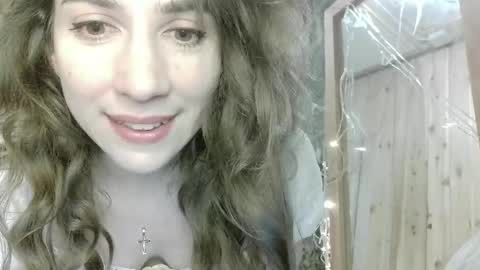 Snapshot of alice_sincere chatting on May 2, 2026, 9:31 pm Alice Love you all online show from May 2, 2026, 9:31 pm