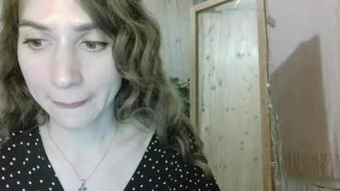 Snapshot of alice_sincere chatting on May 10, 2026, 9:20 pm Alice Love you all online show from May 10, 2026, 9:20 pm