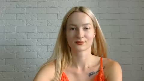 Snapshot of alice_sweet_01 chatting on July 4, 2026, 9:04 am Alice online show from July 4, 2026, 9:04 am