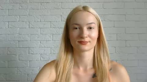 Snapshot of alice_sweet_01 chatting on July 27, 2026, 11:17 am Alice online show from July 27, 2026, 11:17 am