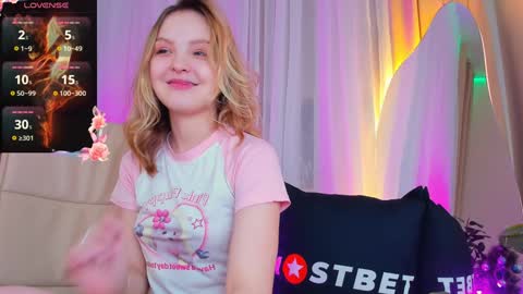 Alice  online show from December 14, 2024, 4:52 pm