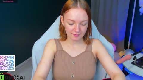 Cat online show from October 10, 2025, 1:48 am