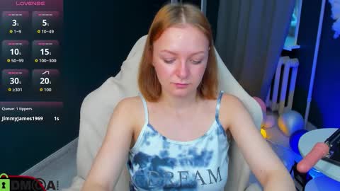 Cat online show from October 11, 2025, 2:55 am