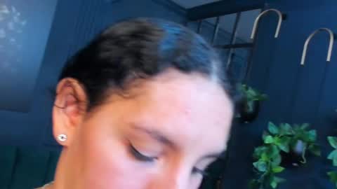 Alice and Asia online show from October 29, 2025, 3:09 am