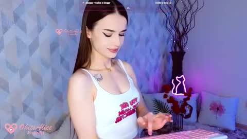 Alice   online show from November 19, 2025, 9:26 pm