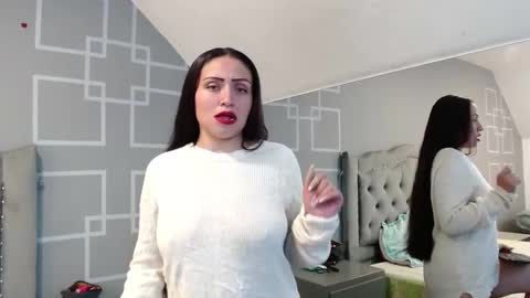 Snapshot of aliceblack7 chatting on October 28, 2025, 11:25 am aliceblack7 online show from October 28, 2025, 11:25 am