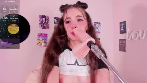 Snapshot of alicebonam chatting on December 18, 2025, 5:19 pm Alice online show from December 18, 2025, 5:19 pm