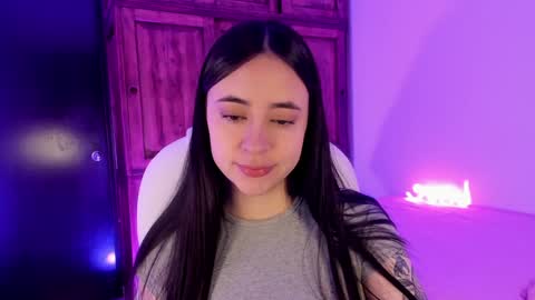 Snapshot of alicee_2 chatting on January 23, 2025, 10:11 am Aliceee .. 97YP9VWGZHrefnav wishlist lists 1 online show from January 23, 2025, 10:11 am