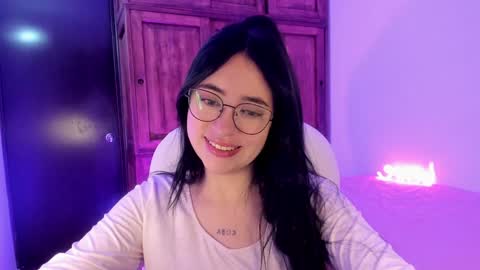 Snapshot of alicee_2 chatting on February 6, 2025, 10:26 am Aliceee .. 97YP9VWGZHrefnav wishlist lists 1 online show from February 6, 2025, 10:26 am