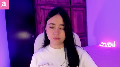 Snapshot of alicee_2 chatting on March 12, 2025, 7:59 pm Aliceee .. 97YP9VWGZHrefnav wishlist lists 1 online show from March 12, 2025, 7:59 pm