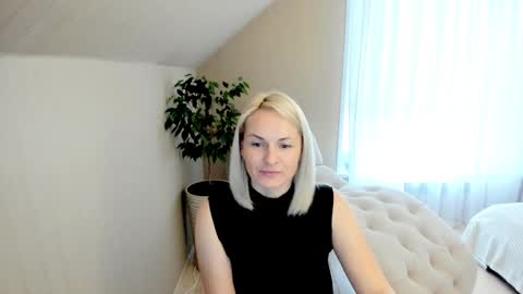 Snapshot of alicee__grace chatting on December 9, 2024, 7:06 am Alicee online show from December 9, 2024, 7:06 am