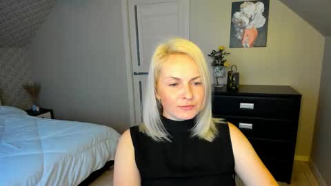 Snapshot of alicee__grace chatting on November 21, 2025, 6:34 am Alicee online show from November 21, 2025, 6:34 am