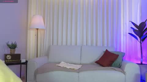 Aleja  online show from May 30, 2026, 2:25 pm