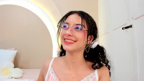 Snapshot of alicee_rodriguez chatting on January 14, 2025, 11:27 pm alice online show from January 14, 2025, 11:27 pm