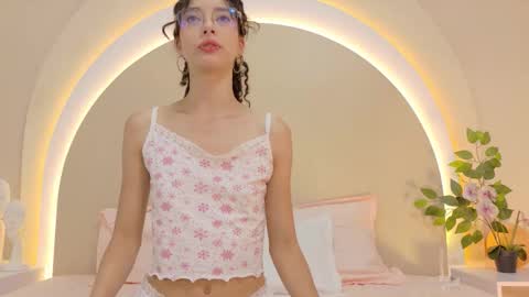 alice online show from November 18, 2025, 6:23 pm