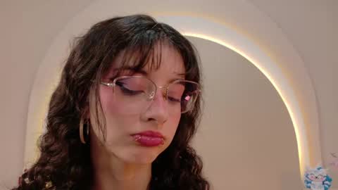 alice online show from April 6, 2026, 6:09 pm