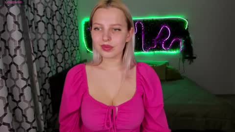 Snapshot of alicefreman chatting on February 11, 2025, 1:51 pm Alice online show from February 11, 2025, 1:51 pm