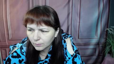 AliceInks online show from September 21, 2025, 6:04 am