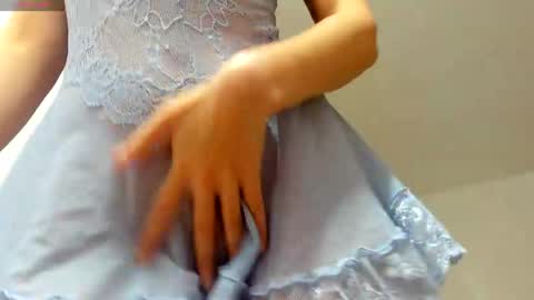 alicekelson online show from April 8, 2026, 4:45 am